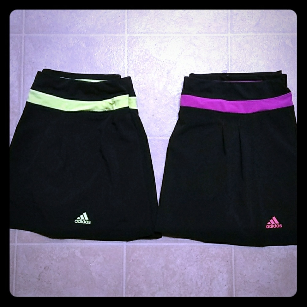Women's Adidas skirts with shorts inside.ππππ - Picture 1 of 3
